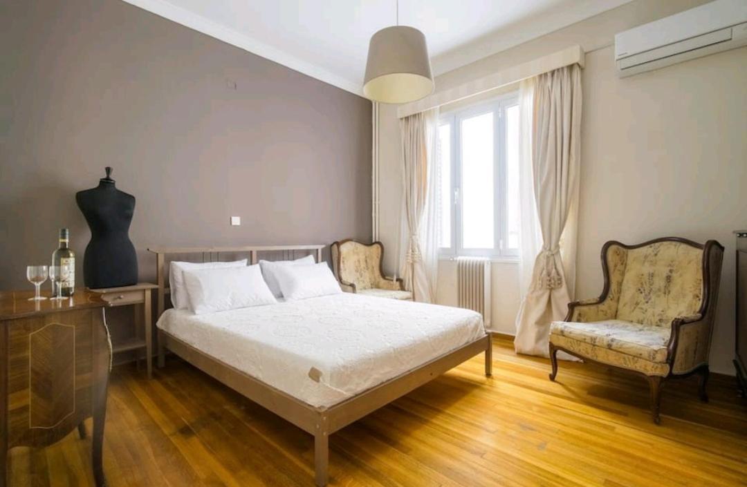 Emporikon Apartment Steps From Historic Center Atina Dış mekan fotoğraf